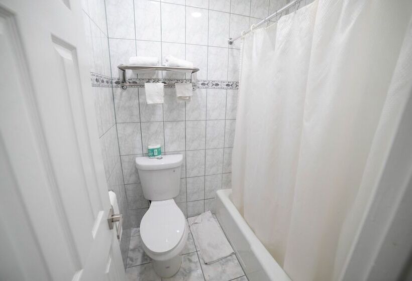 فندق على الطريق Artesia Motor Inn