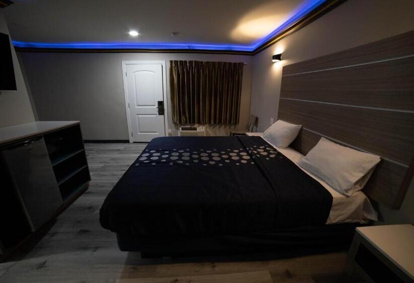 فندق على الطريق Artesia Motor Inn