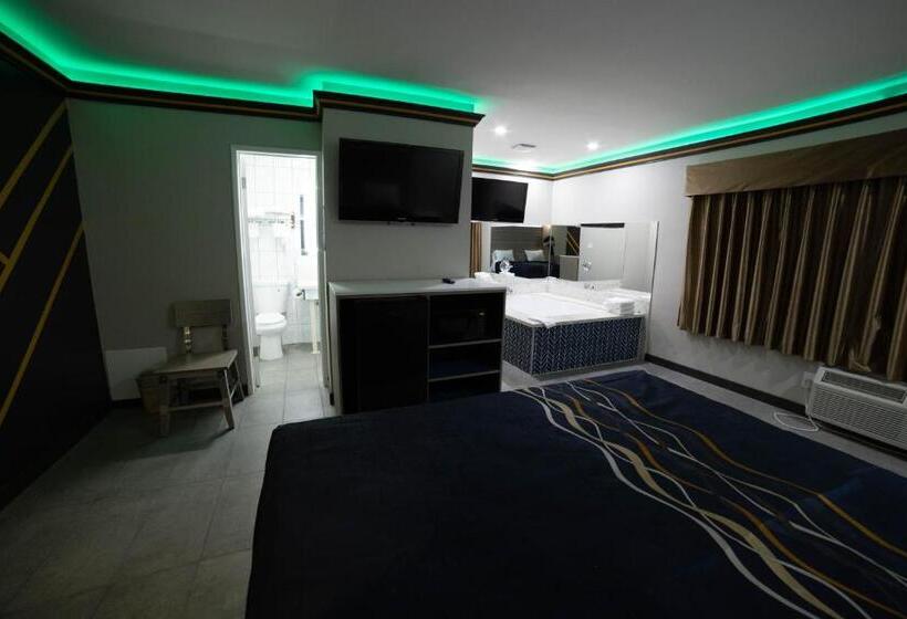 モーテル Artesia Motor Inn