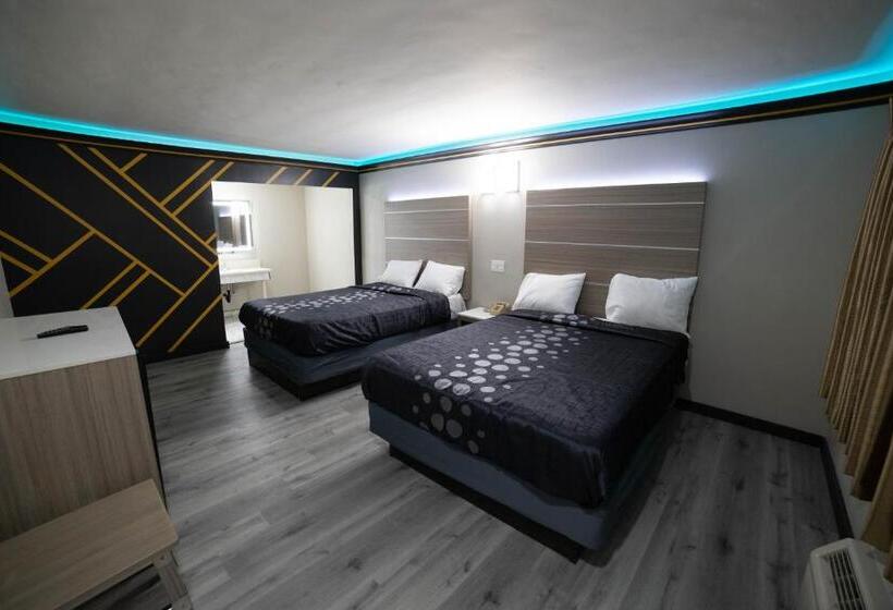 モーテル Artesia Motor Inn