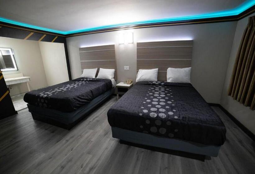 モーテル Artesia Motor Inn