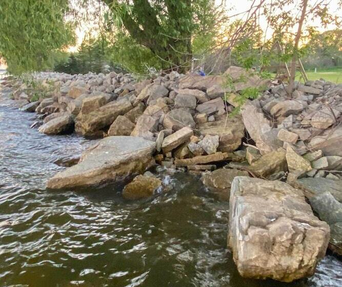 Peace & Premier Fishing On Bay Of Green Bay!