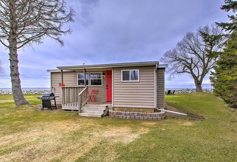 Peace & Premier Fishing On Bay Of Green Bay!