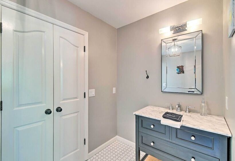 Peaceful Southern Pines Home W/ Pool + Yard!