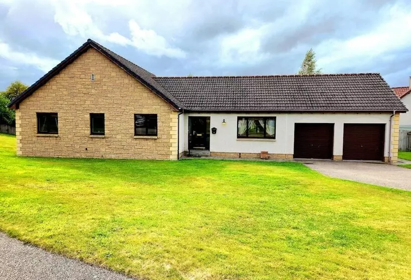 ペンション Boutique 4 Bed Home In Inverness