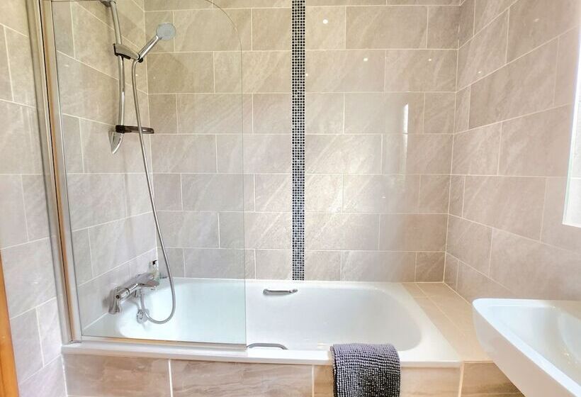 ペンション Boutique 4 Bed Home In Inverness