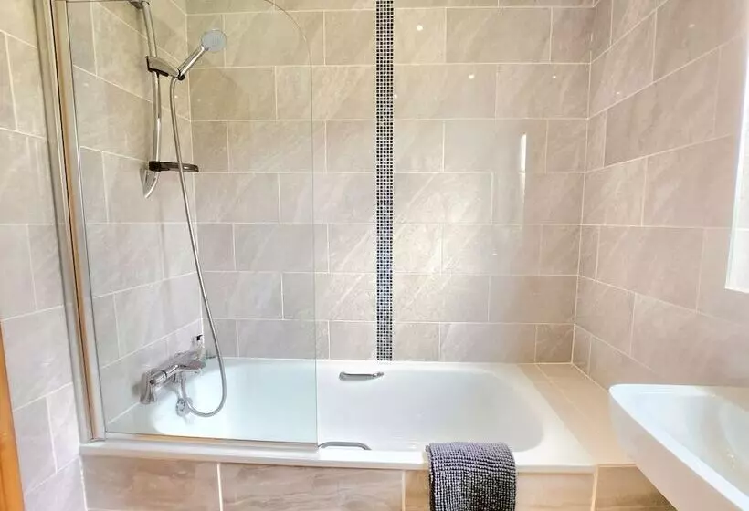ペンション Boutique 4 Bed Home In Inverness
