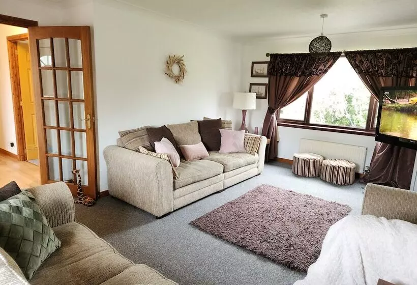ペンション Boutique 4 Bed Home In Inverness