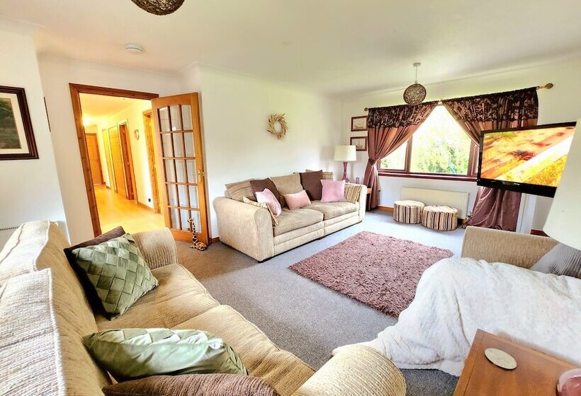 ペンション Boutique 4 Bed Home In Inverness