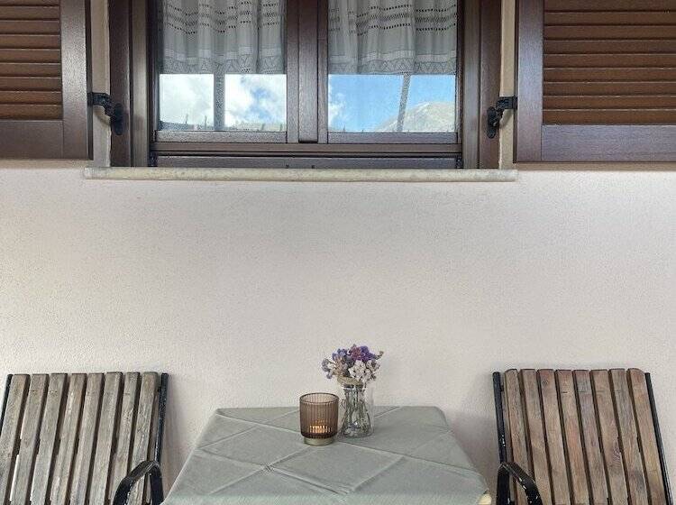 بنسيون Ta Livadia