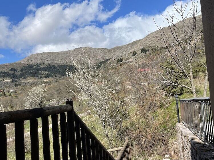 بنسيون Ta Livadia