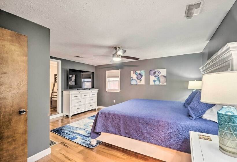 Pet Friendly Clarksville Home W/ Central A/c