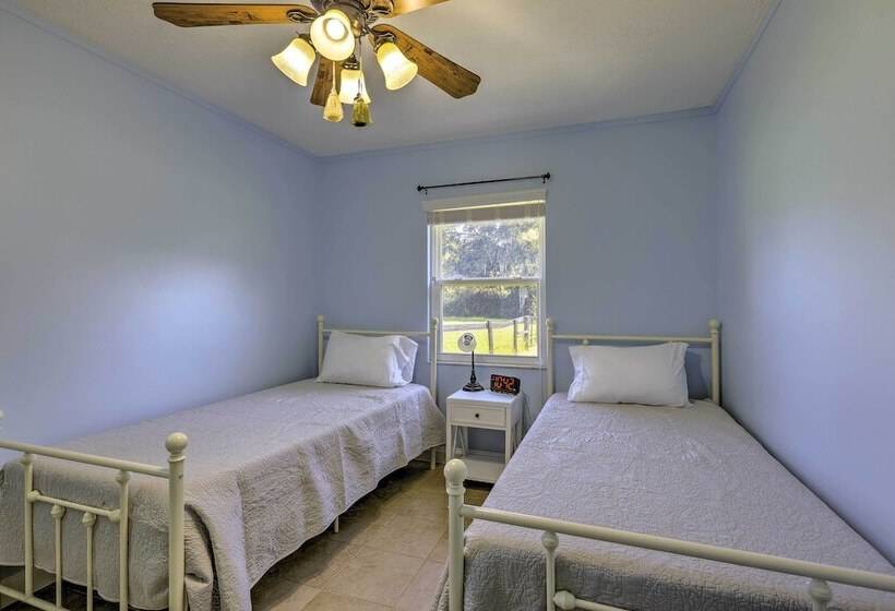 Pet Friendly Home Close To Wec Ocala!