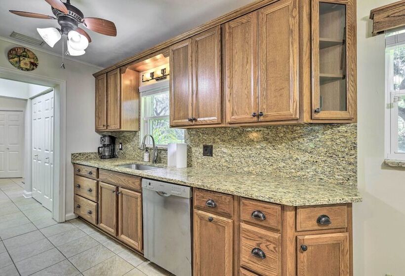 Pet Friendly Home Close To Wec Ocala!