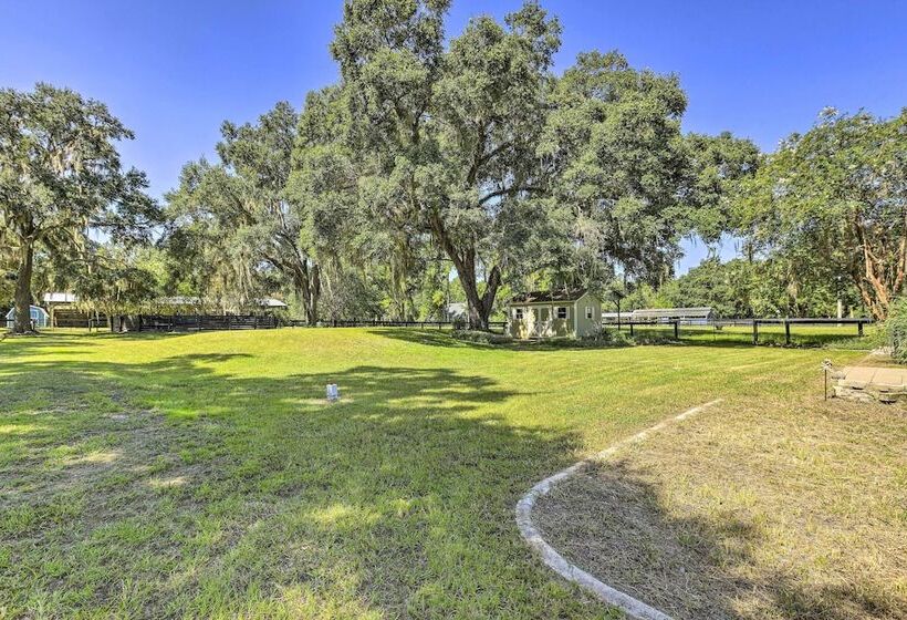 Pet Friendly Home Close To Wec Ocala!