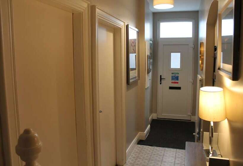 레지던스 Stunning 4 Bed House In Belfast