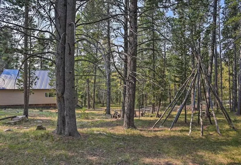 Secluded Casper Mtn Cabin: Fire Pit, 12 Mi To Town