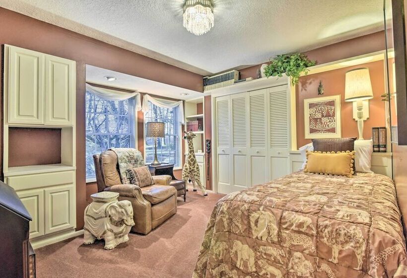 Spacious Hillsboro Home ~ 18 Mi To Portland!