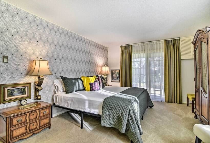 Spacious Hillsboro Home ~ 18 Mi To Portland!