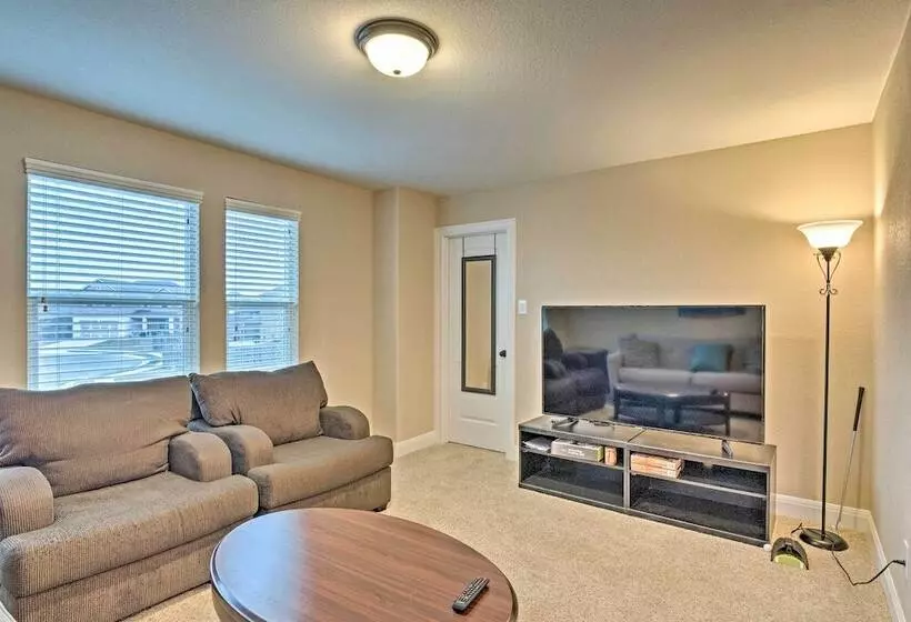 Texas Home W/ Patio & Grill ~ 16 Mi To Austin