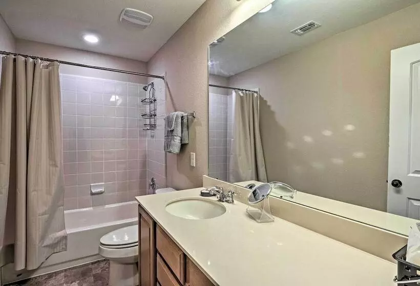 Texas Home W/ Patio & Grill ~ 16 Mi To Austin