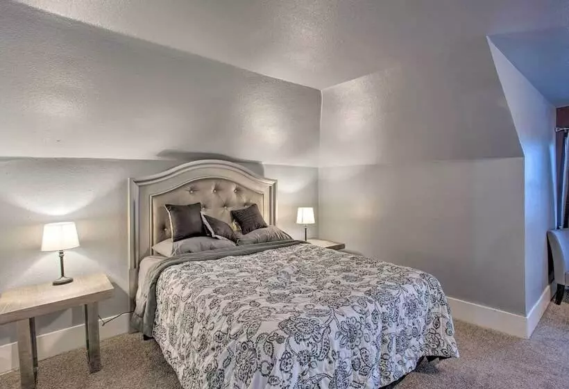 Spacious Vacation Home: 10 Mi To Lavon Lake!