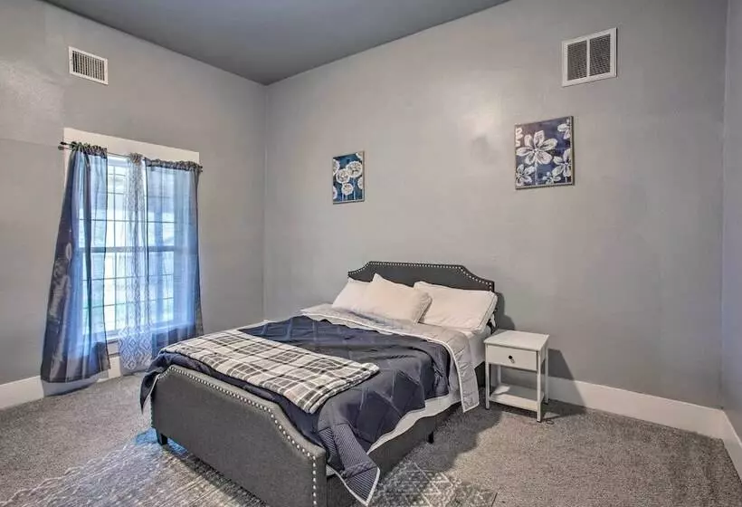 Spacious Vacation Home: 10 Mi To Lavon Lake!