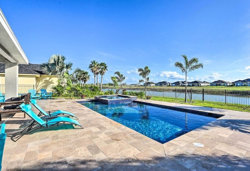 Stunning Laguna Vista Retreat W/ Pool & Grill