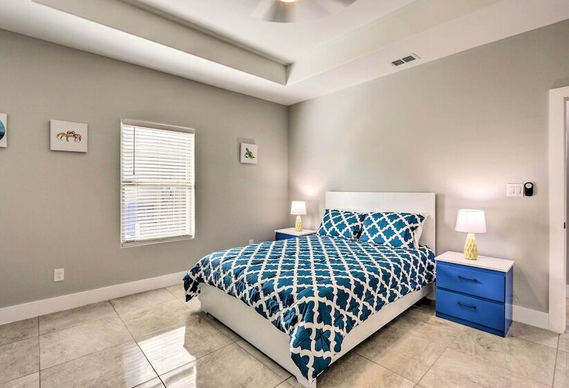 Stunning Laguna Vista Retreat W/ Pool & Grill