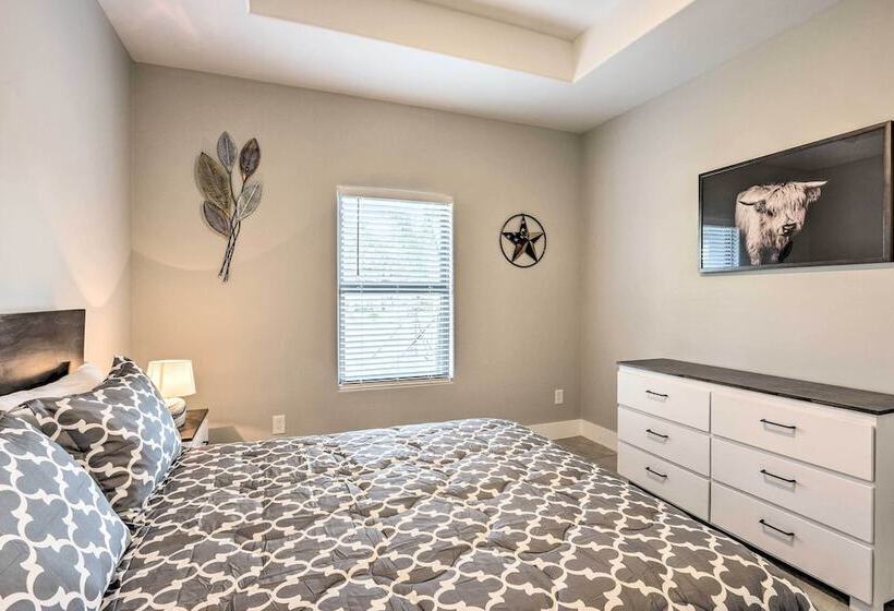 Stunning Laguna Vista Retreat W/ Pool & Grill