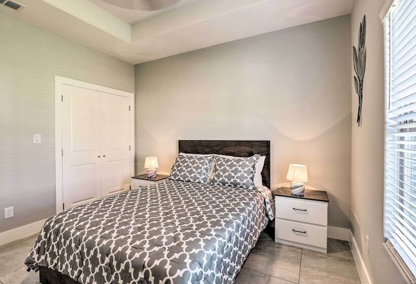 Stunning Laguna Vista Retreat W/ Pool & Grill