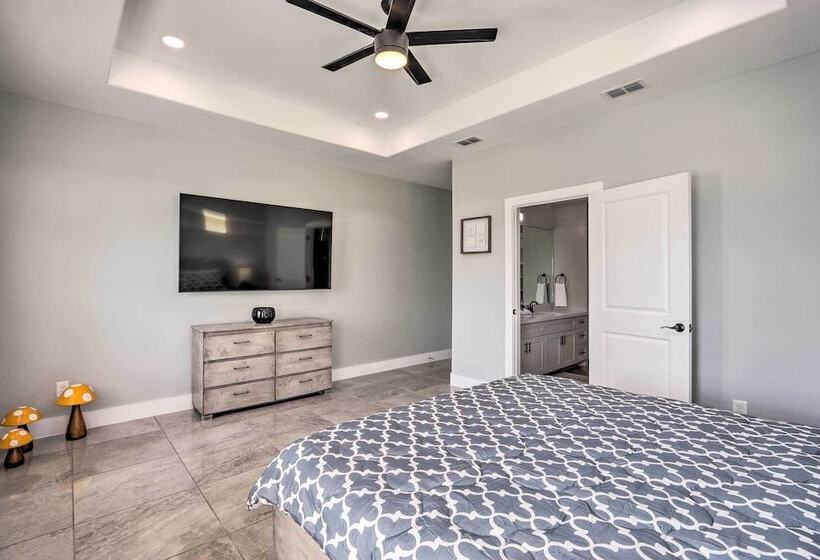 Stunning Laguna Vista Retreat W/ Pool & Grill