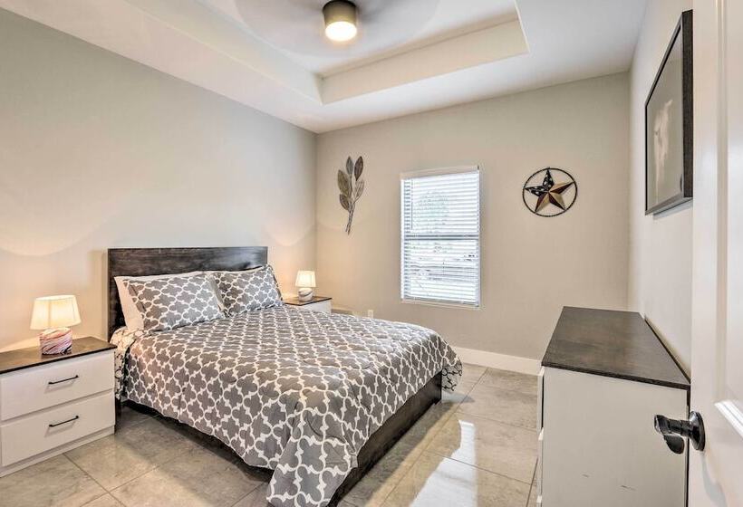 Stunning Laguna Vista Retreat W/ Pool & Grill