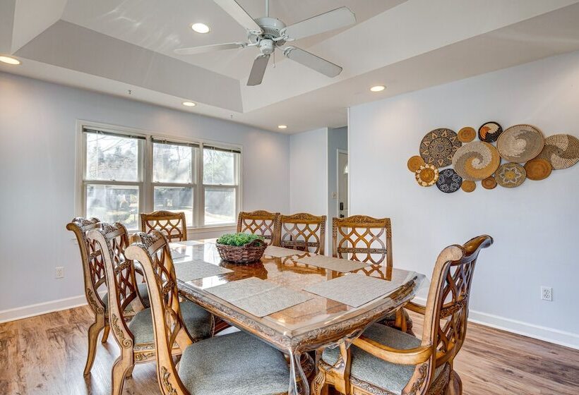 Quiet Black Mountain Home W/ Grill & Fire Pit