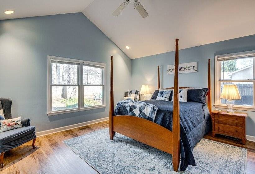 Quiet Black Mountain Home W/ Grill & Fire Pit