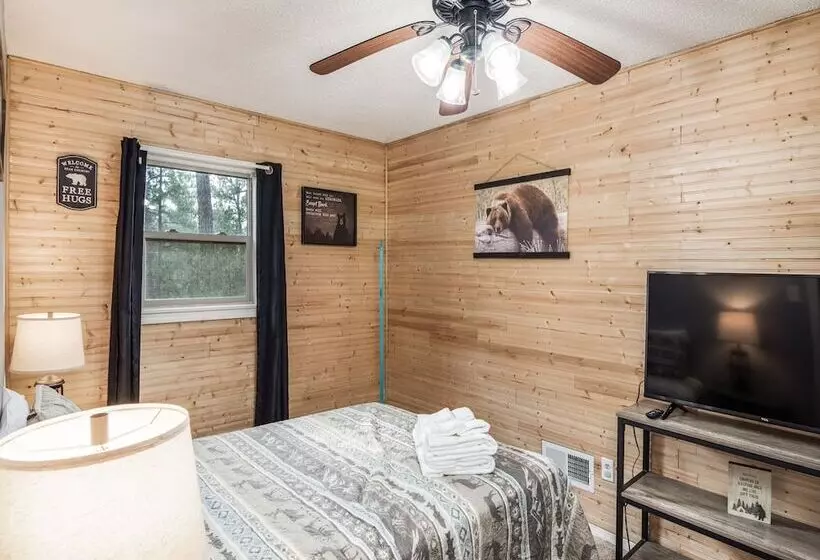 The Elk Meadow Cozy Cabin