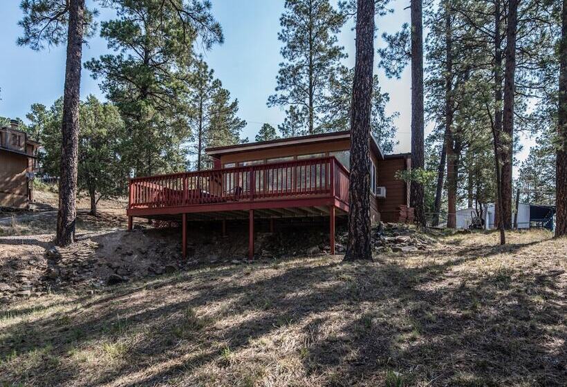The Elk Meadow Cozy Cabin