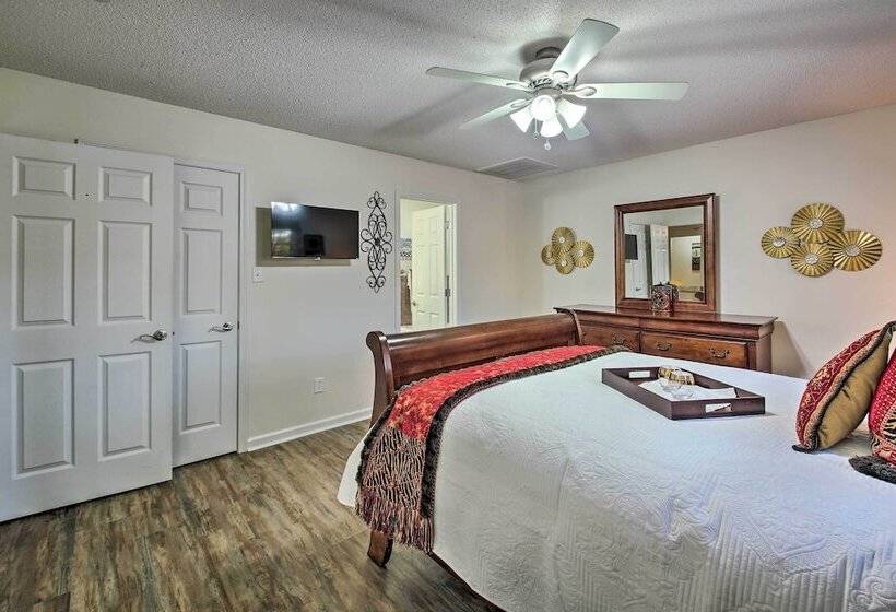 Fire Pit & Grill: Tranquil Retreat In Hot Springs