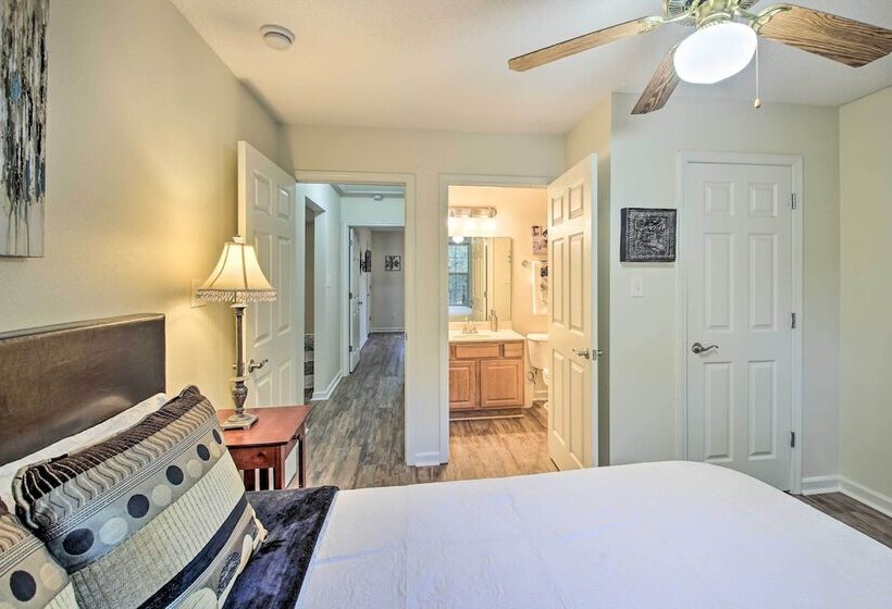 Fire Pit & Grill: Tranquil Retreat In Hot Springs