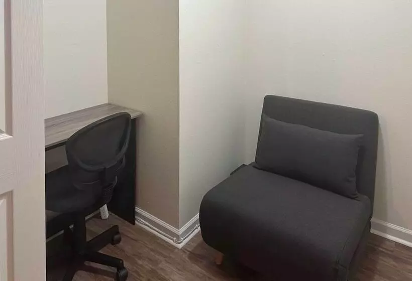 Fire Pit & Grill: Tranquil Retreat In Hot Springs