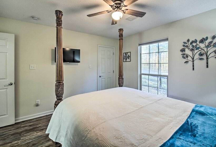 Fire Pit & Grill: Tranquil Retreat In Hot Springs