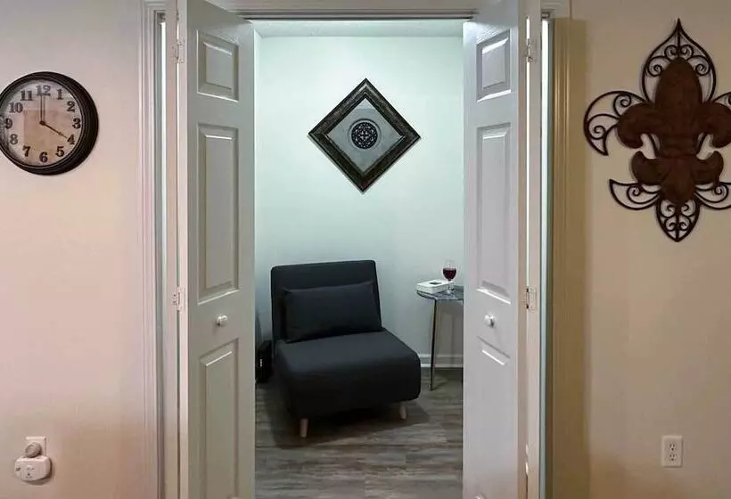 Fire Pit & Grill: Tranquil Retreat In Hot Springs