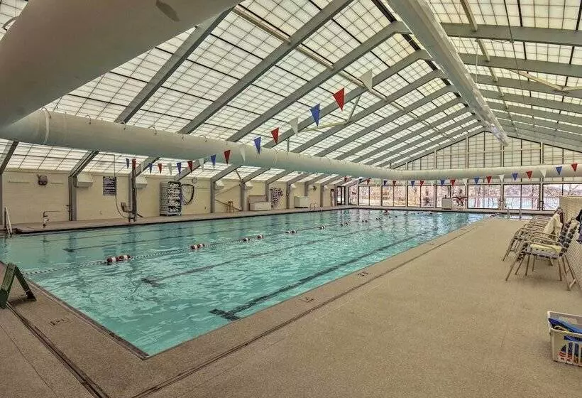 Fire Pit & Grill: Tranquil Retreat In Hot Springs