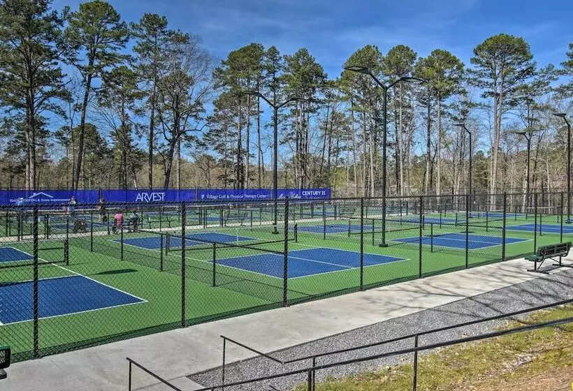 Fire Pit & Grill: Tranquil Retreat In Hot Springs