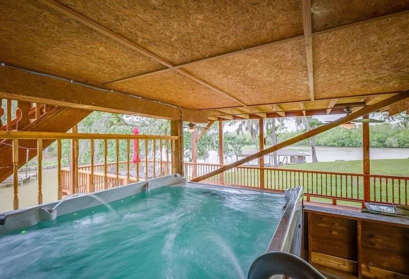 Waterfront Huntsville Home W/ Private Dock & Spa