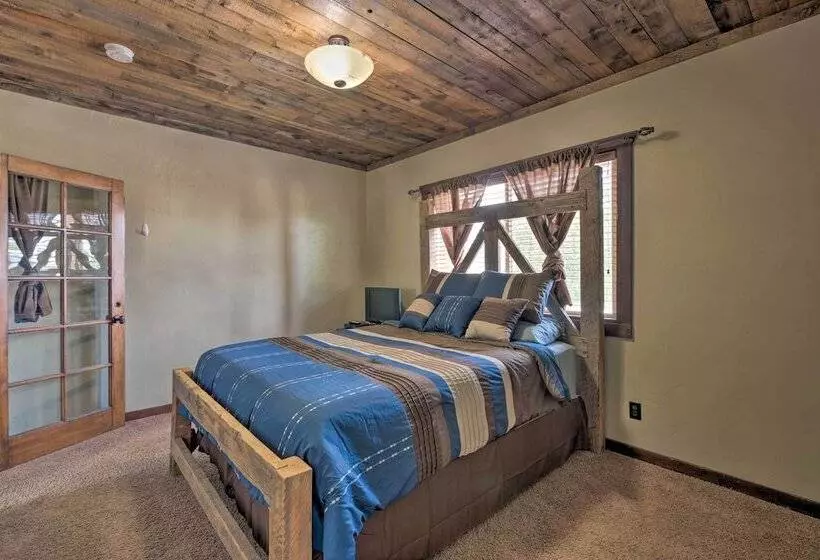 Well Appointed Sterling Casita With Full Kitchen!