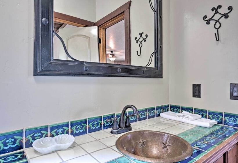 Well Appointed Sterling Casita With Full Kitchen!