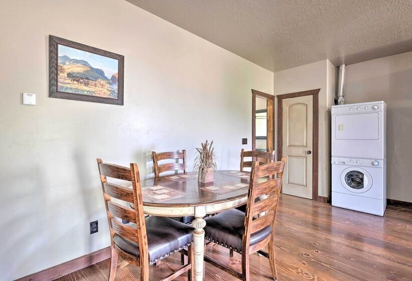 Well Appointed Sterling Casita With Full Kitchen!