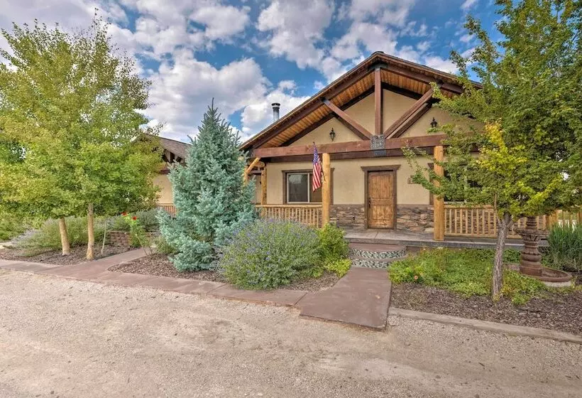 Well Appointed Sterling Casita With Full Kitchen!