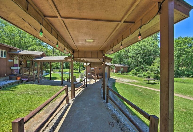 1 Acre Rustic Lake Resort W/ Outdoor Entertainment